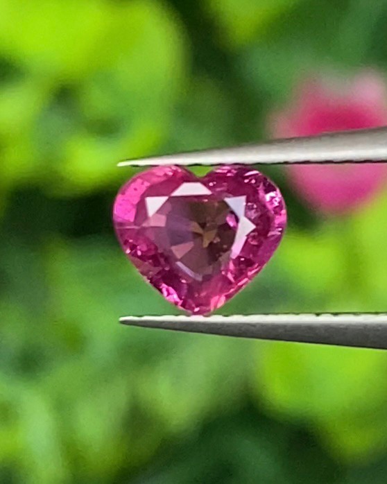 พลอย ชมพู Pink sapphire
