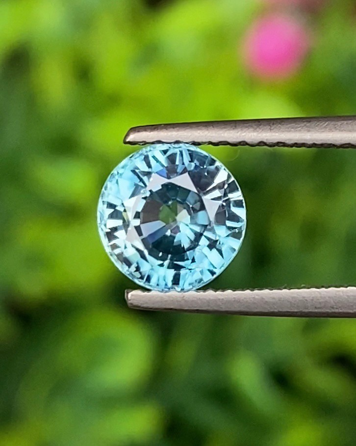 เพทาย Natural Zircon