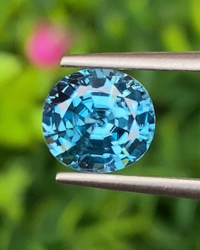 เพทาย Natural Zircon