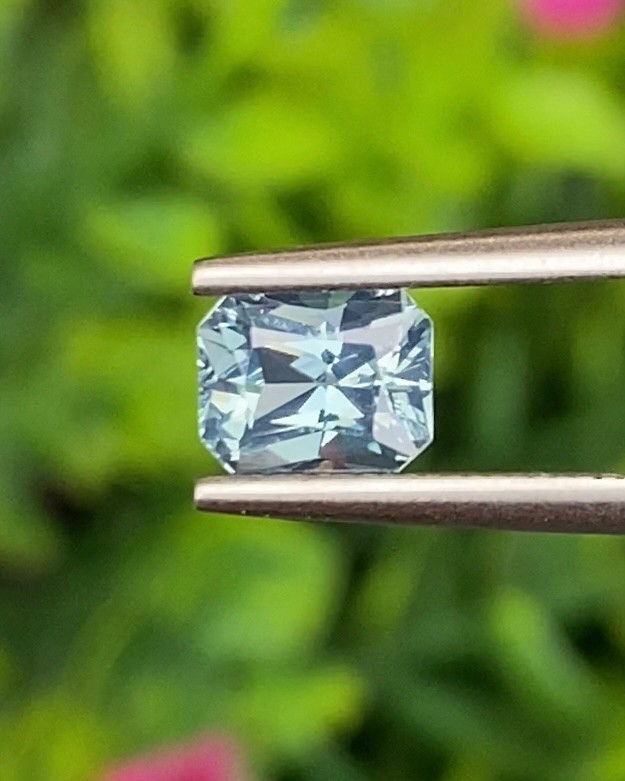 เพทาย Natural Zircon