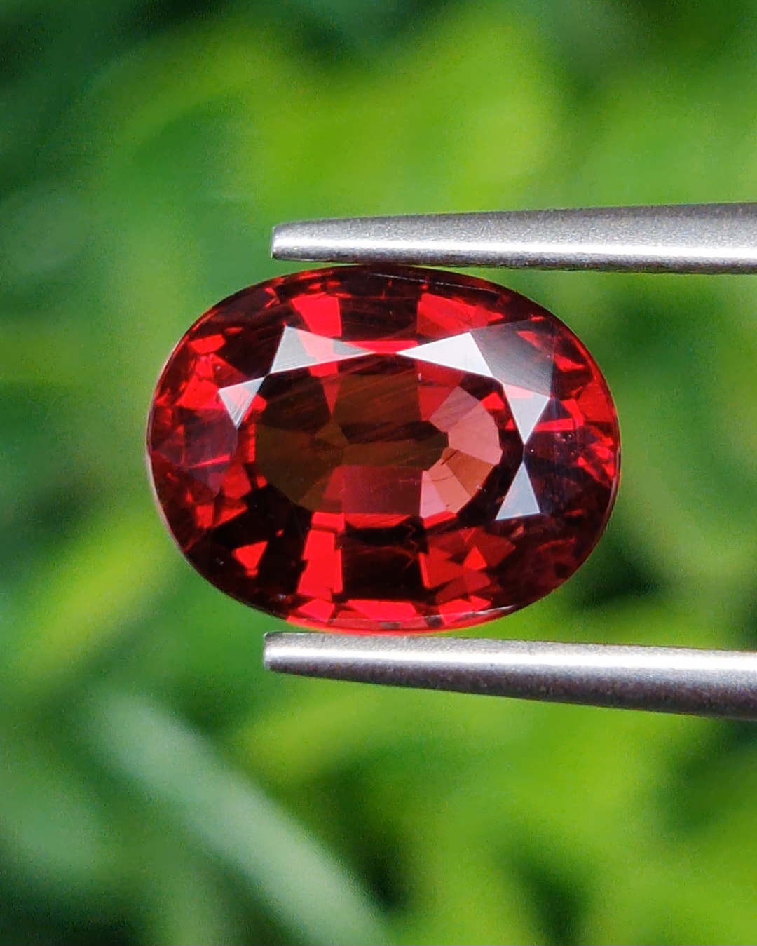 โรโดไลต์ กาเน็ท Natural Rhodolite Garnet