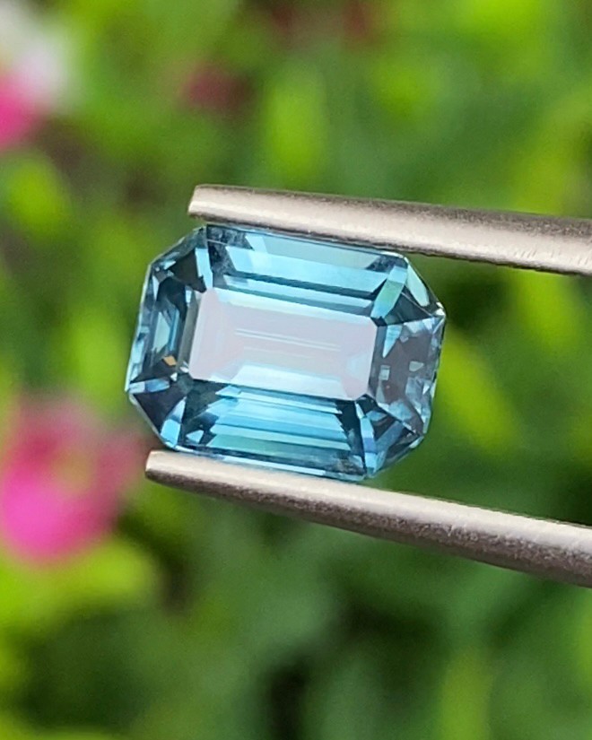 เพทาย Natural Zircon