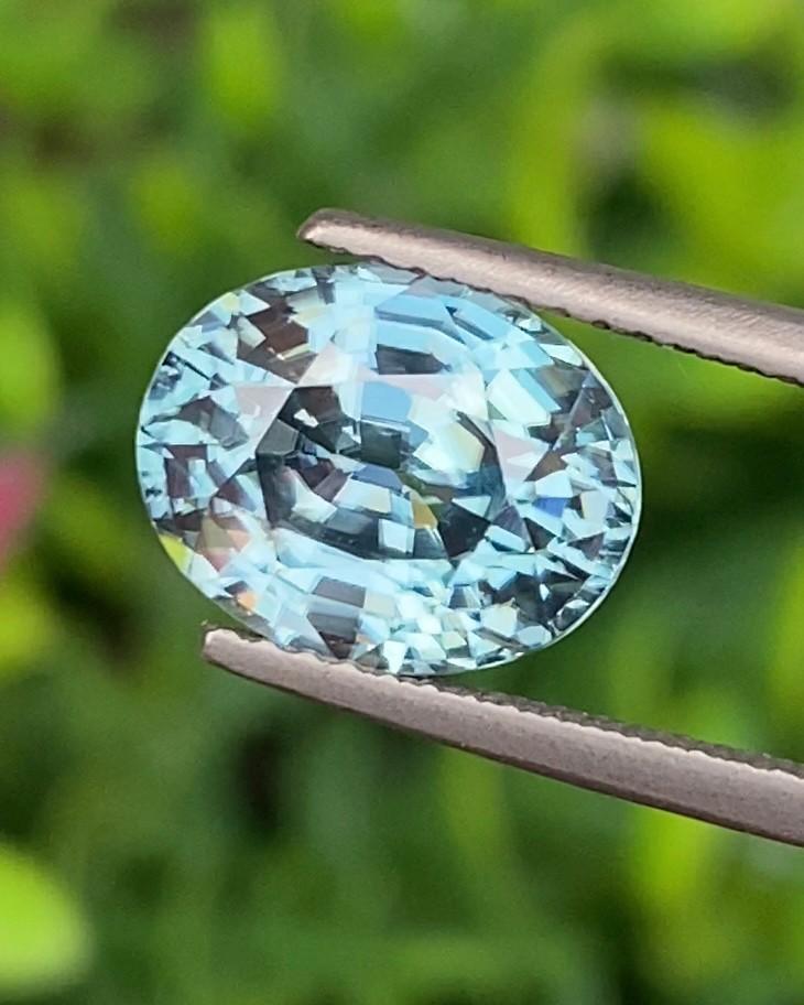 เพทาย Natural Zircon