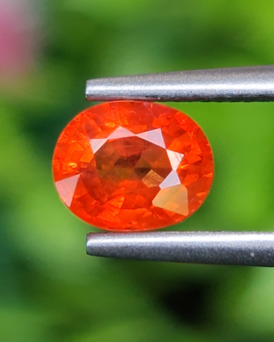 บุษราคัม (Yellow Sapphire)