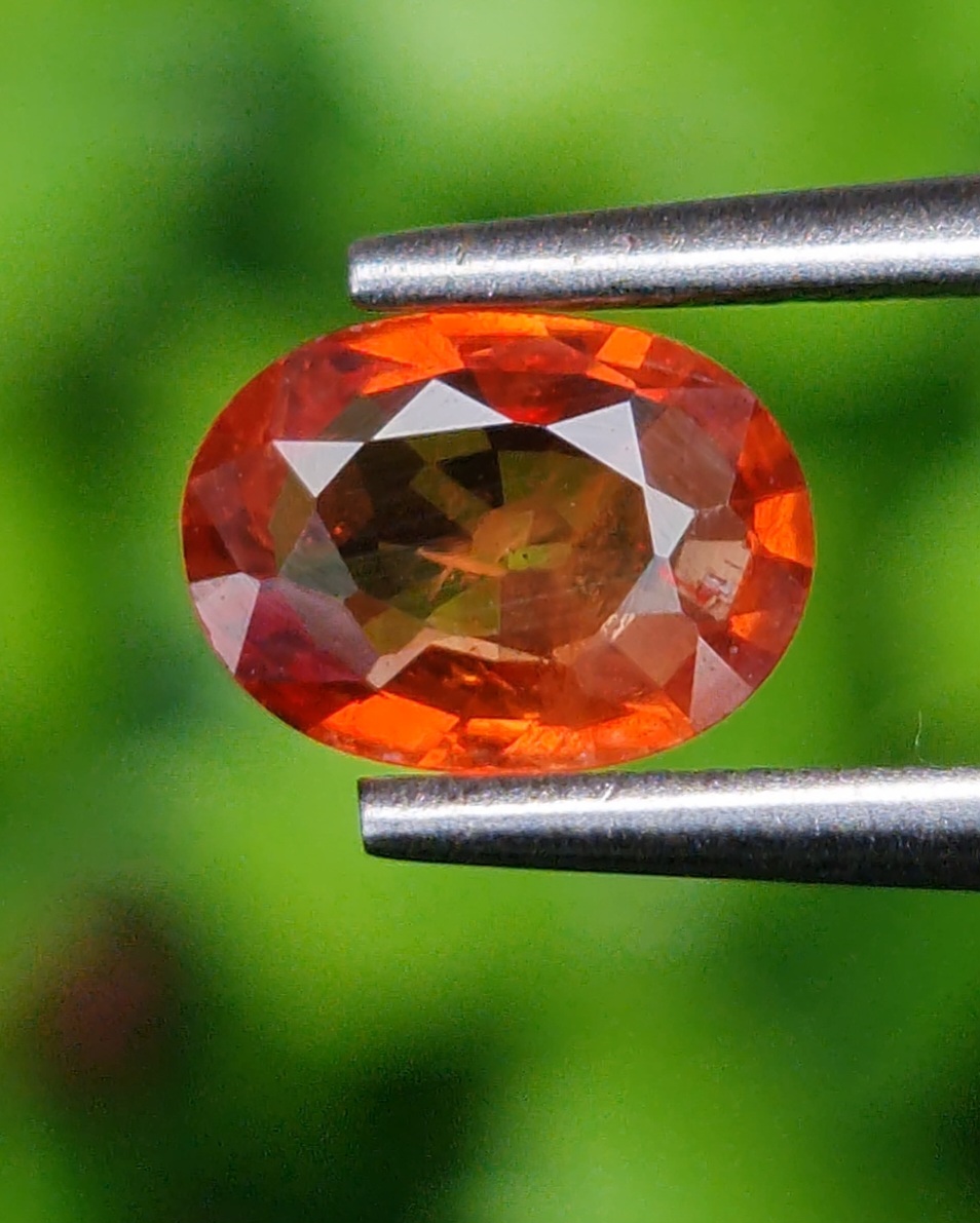 บุษราคัม (Yellow Sapphire)