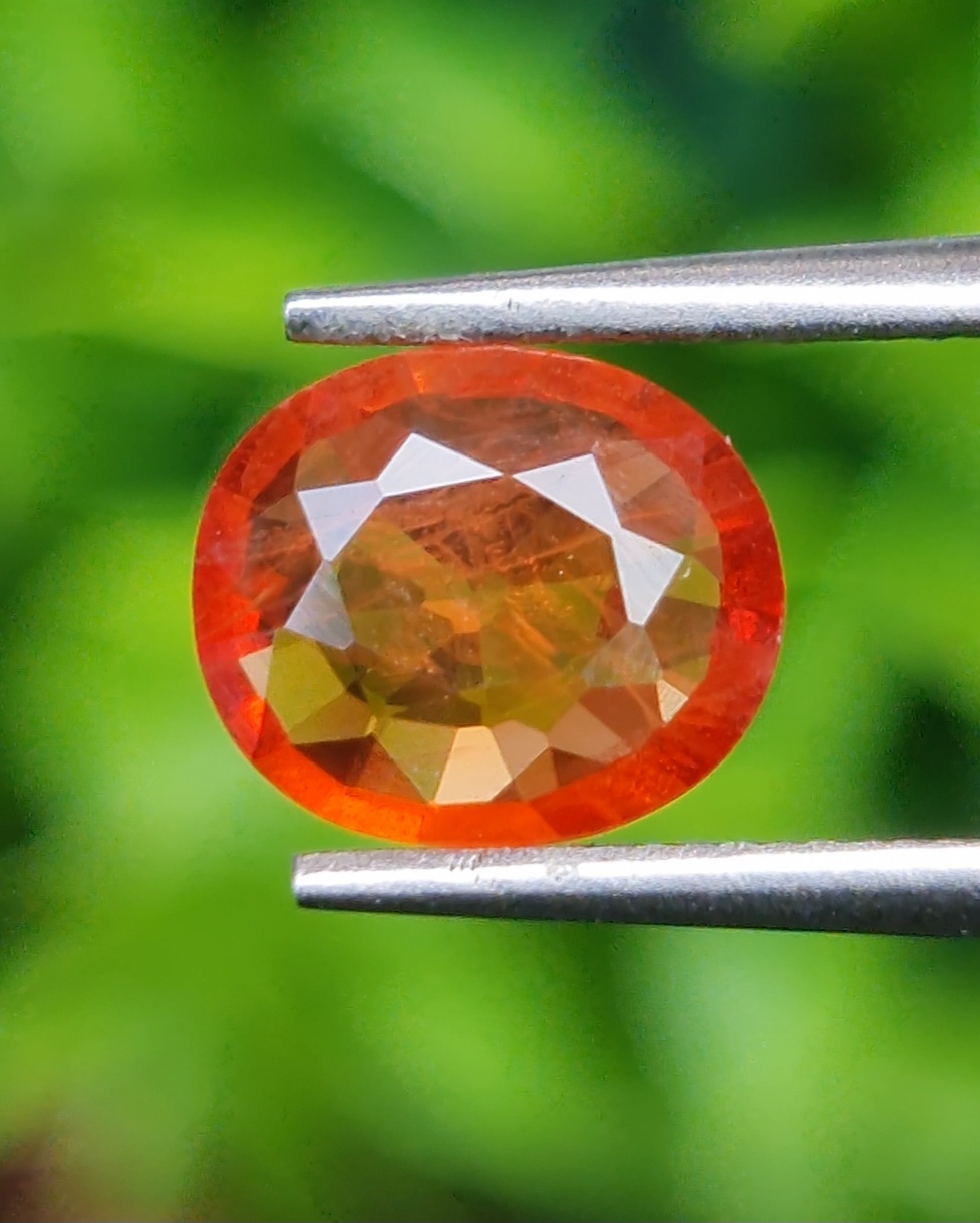 บุษราคัม (Yellow Sapphire)
