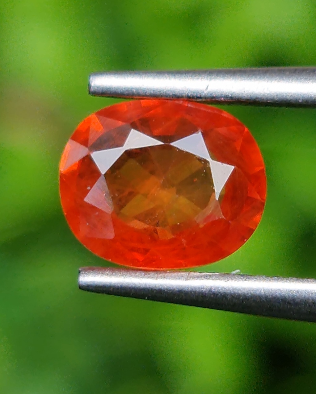 บุษราคัม (Yellow Sapphire)