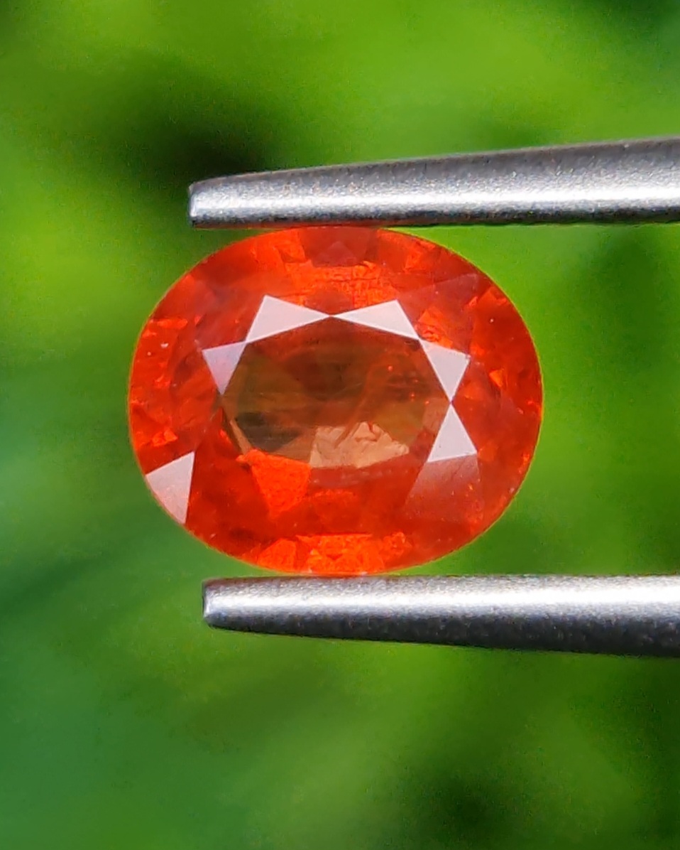 บุษราคัม (Yellow Sapphire)