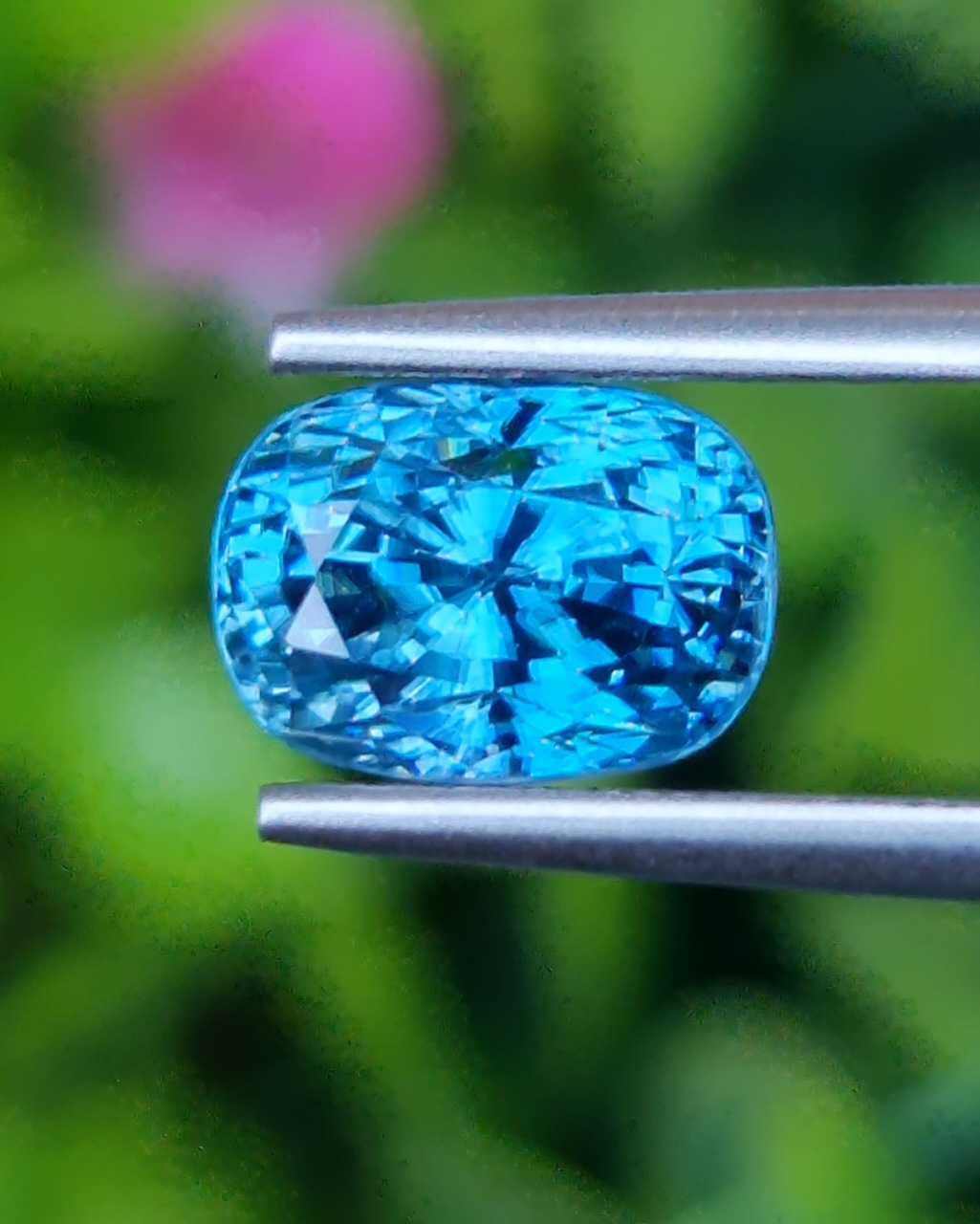 เพทาย Natural Zircon