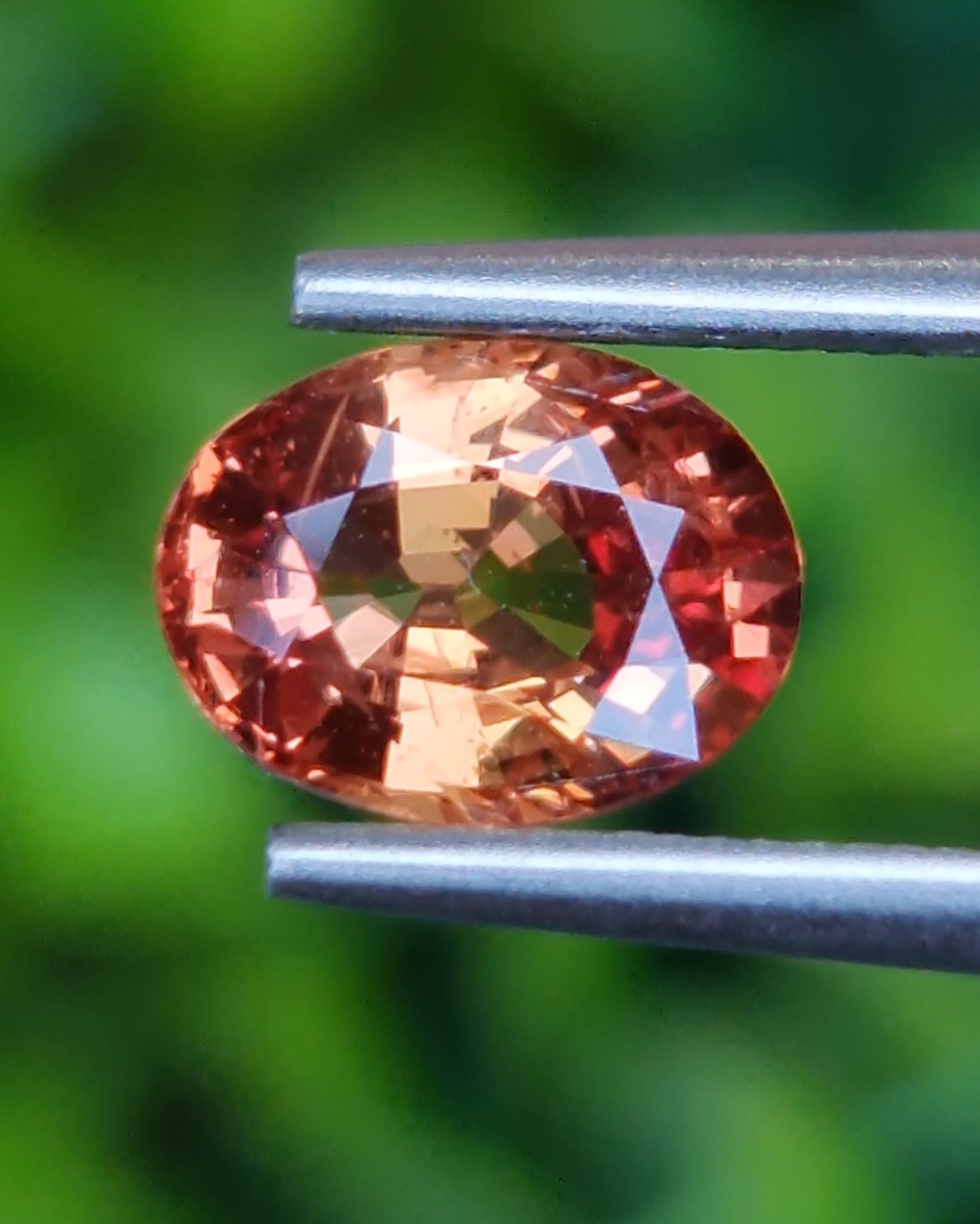 ออเรนจ์ แซฟไฟร์ Orange Sapphire