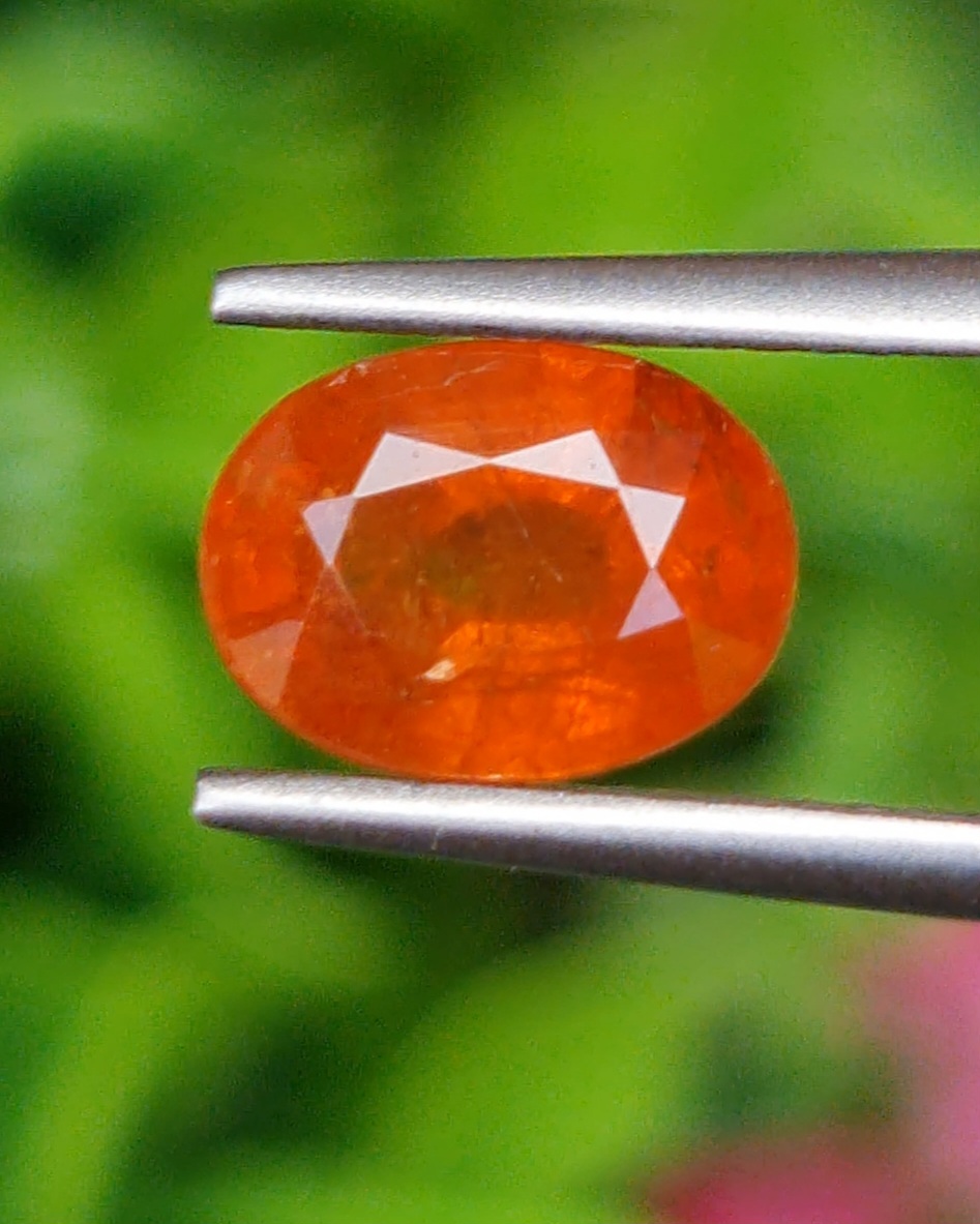 พลอย สเปสซาร์ไทต์ Natural Spessartite Garnet