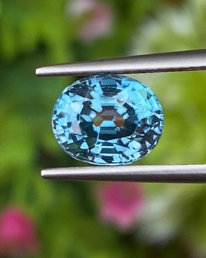 เพทาย Natural Zircon