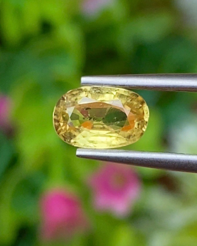 พลอย คริโซเบริล Natural Chrysoberyl