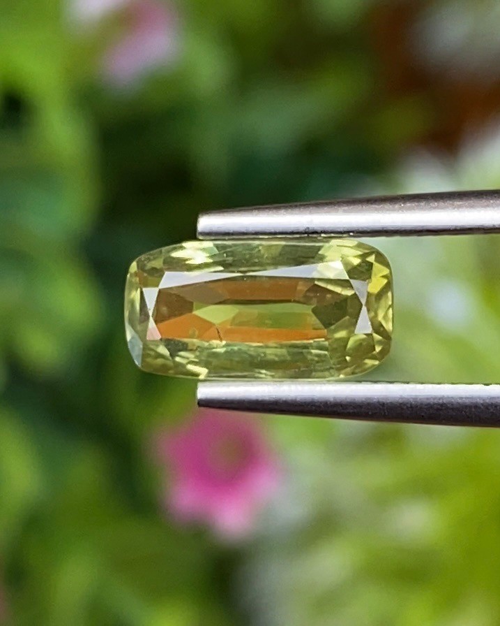 พลอย คริโซเบริล Natural Chrysoberyl
