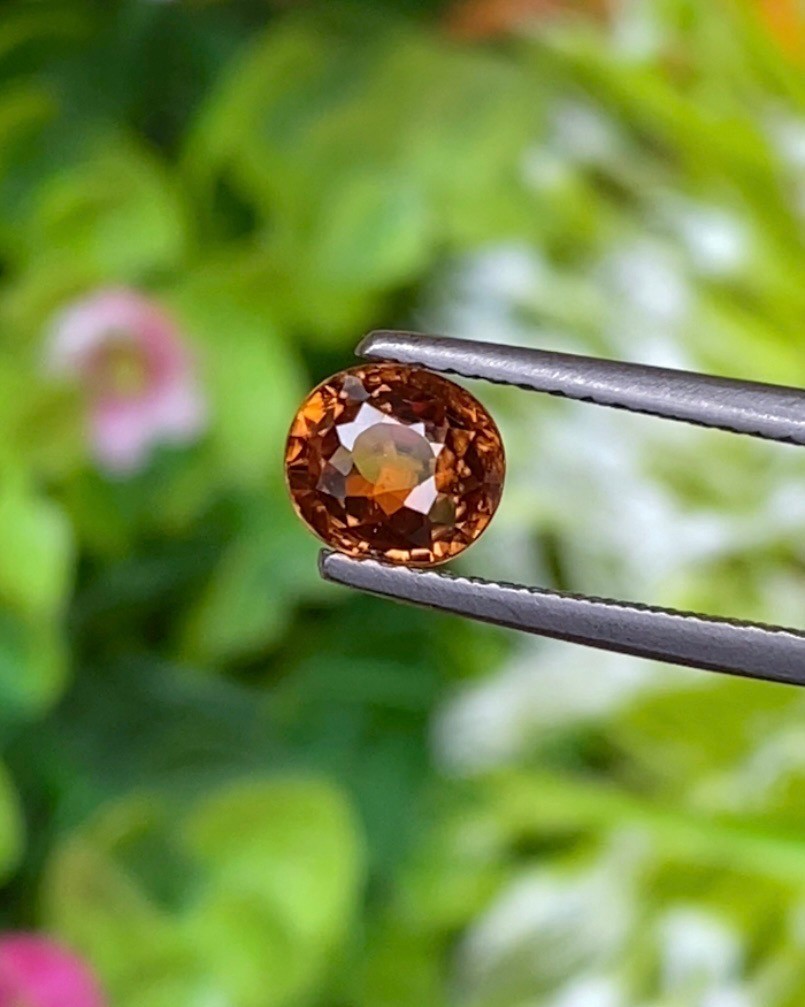 เพทาย Natural Zircon