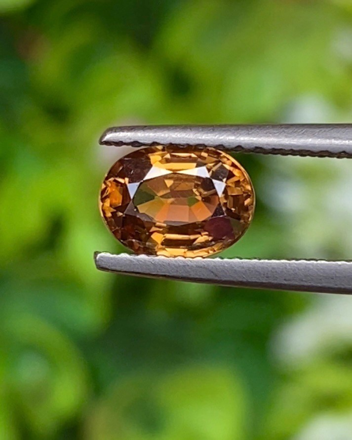เพทาย Natural Zircon