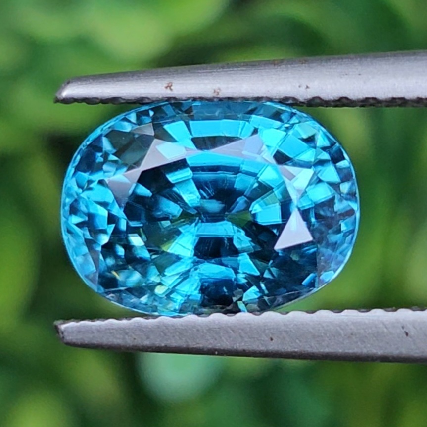 เพทาย Natural Zircon