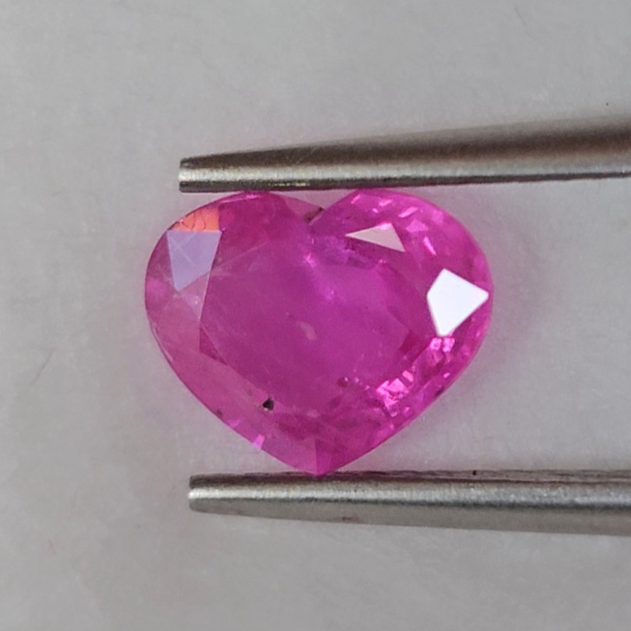 พลอย ชมพู พิ้ง แซฟไฟร์ Pink Sapphire