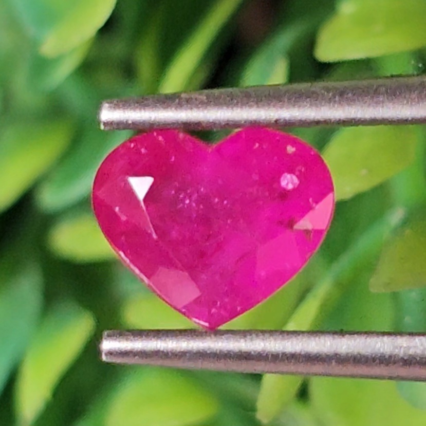 พลอย ชมพู พิ้ง แซฟไฟร์ Pink Sapphire