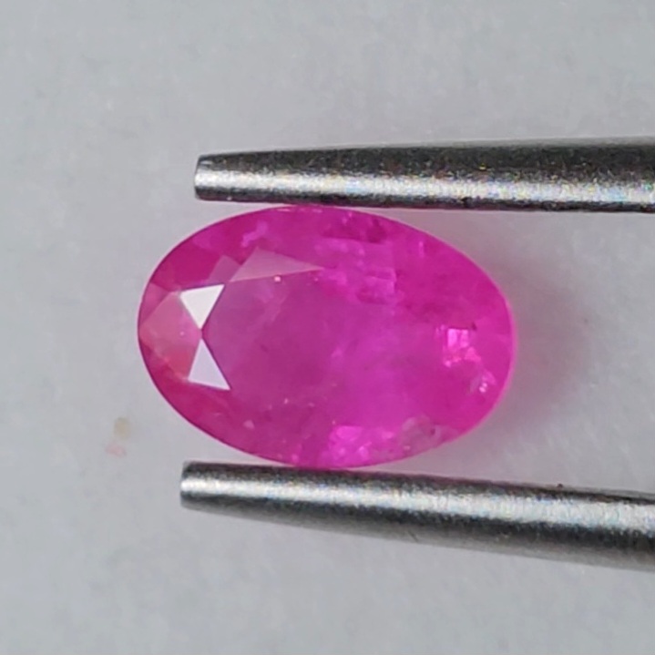 พลอย ชมพู พิ้ง แซฟไฟร์ Pink Sapphire