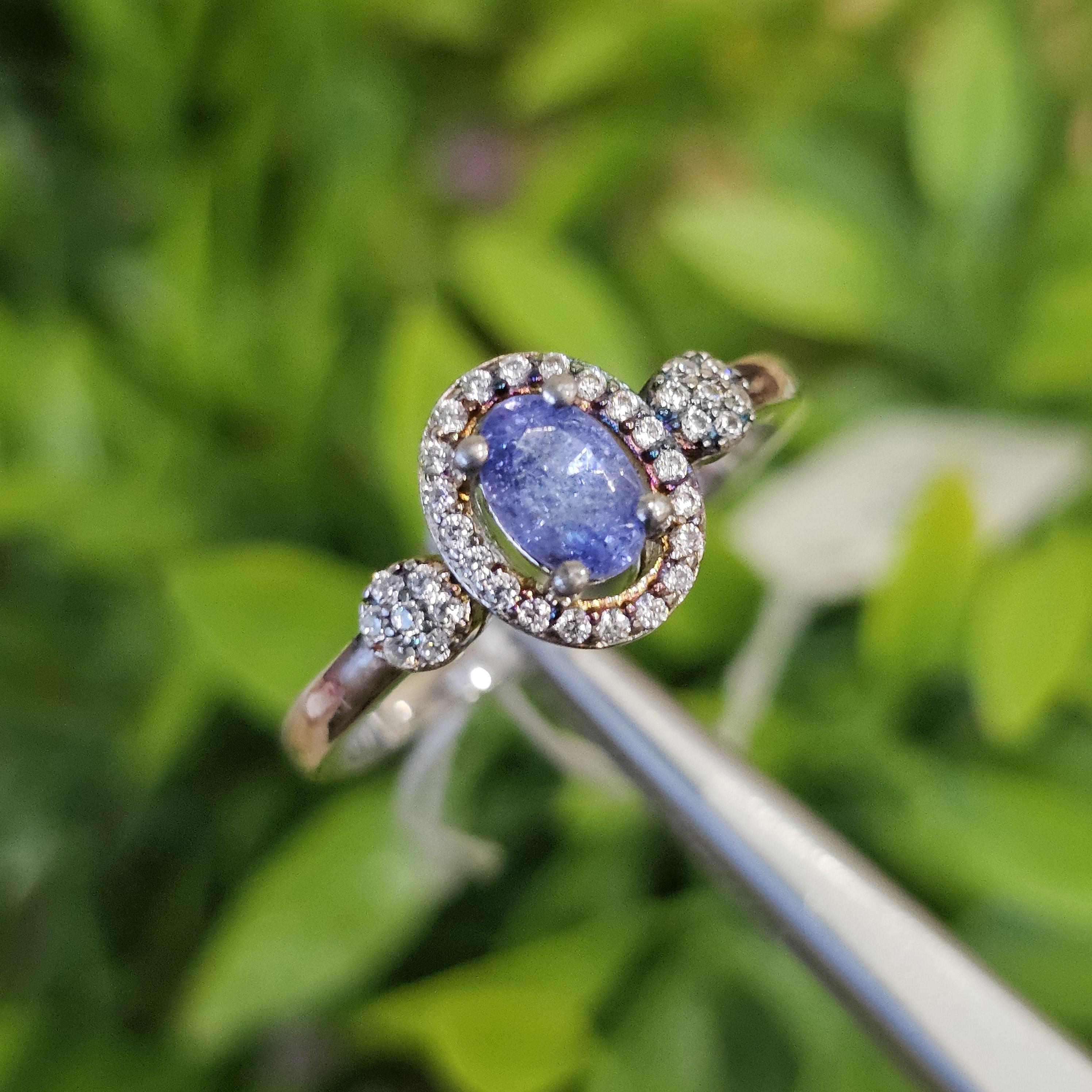 แทนซาไนท์ Tanzanite