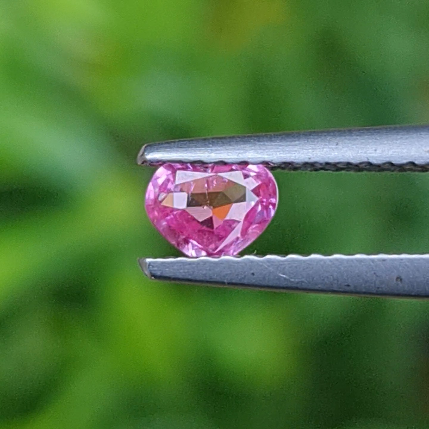 พลอย ชมพู พิ้ง แซฟไฟร์ Pink Sapphire