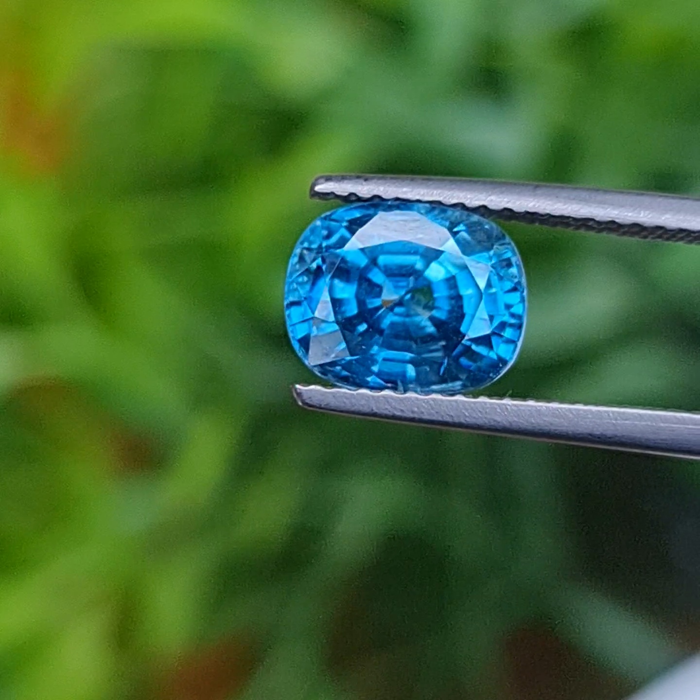 เพทาย Natural Zircon