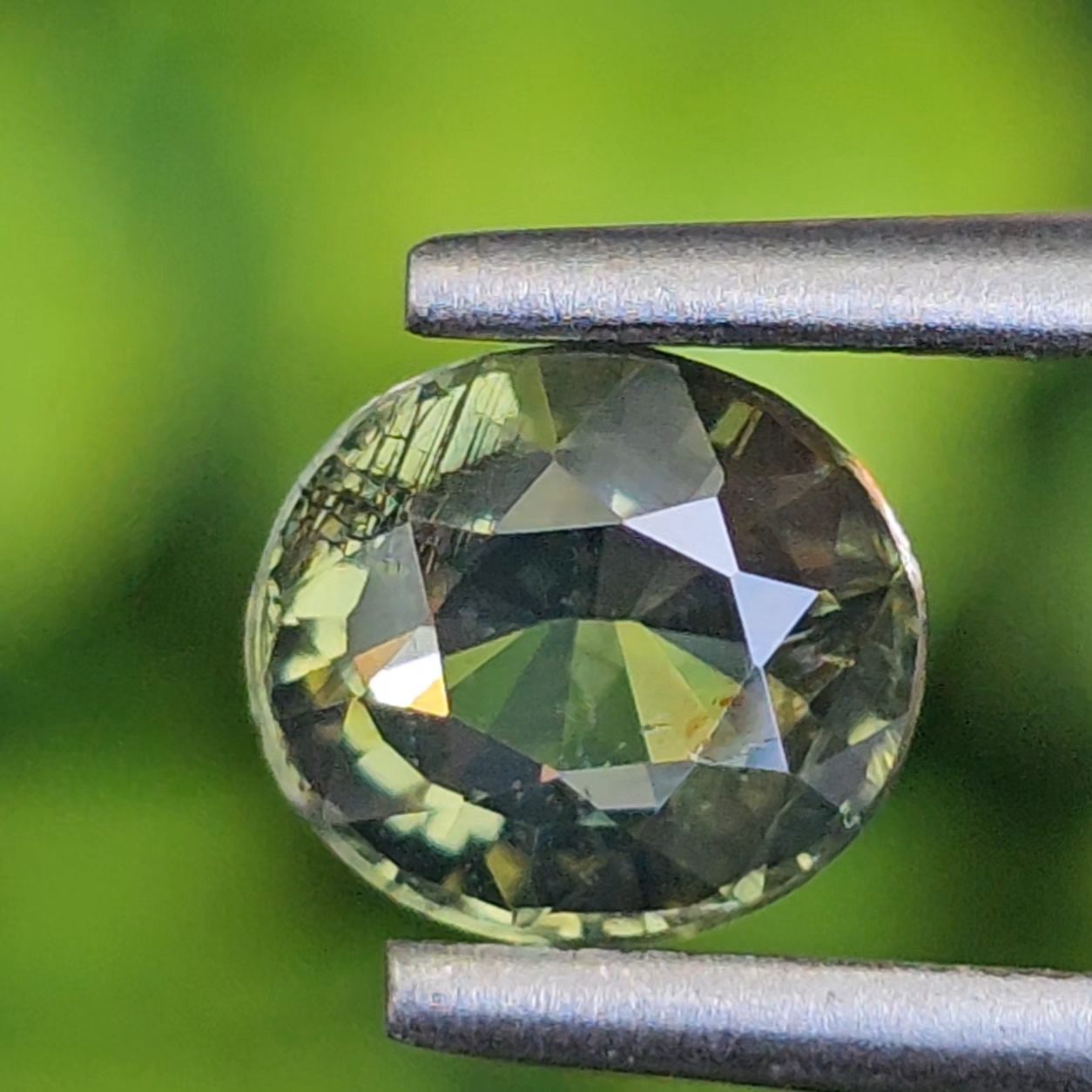 เพทาย Natural Zircon