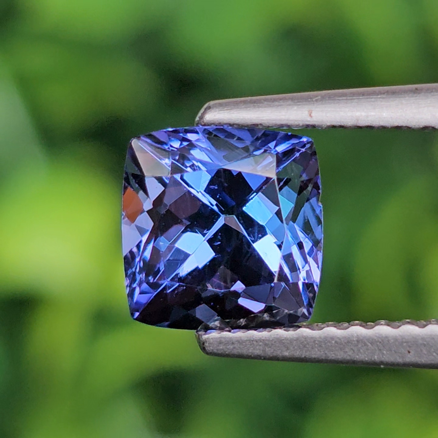 แทนซาไนท์ Natural Zoisite (Tanzanite)