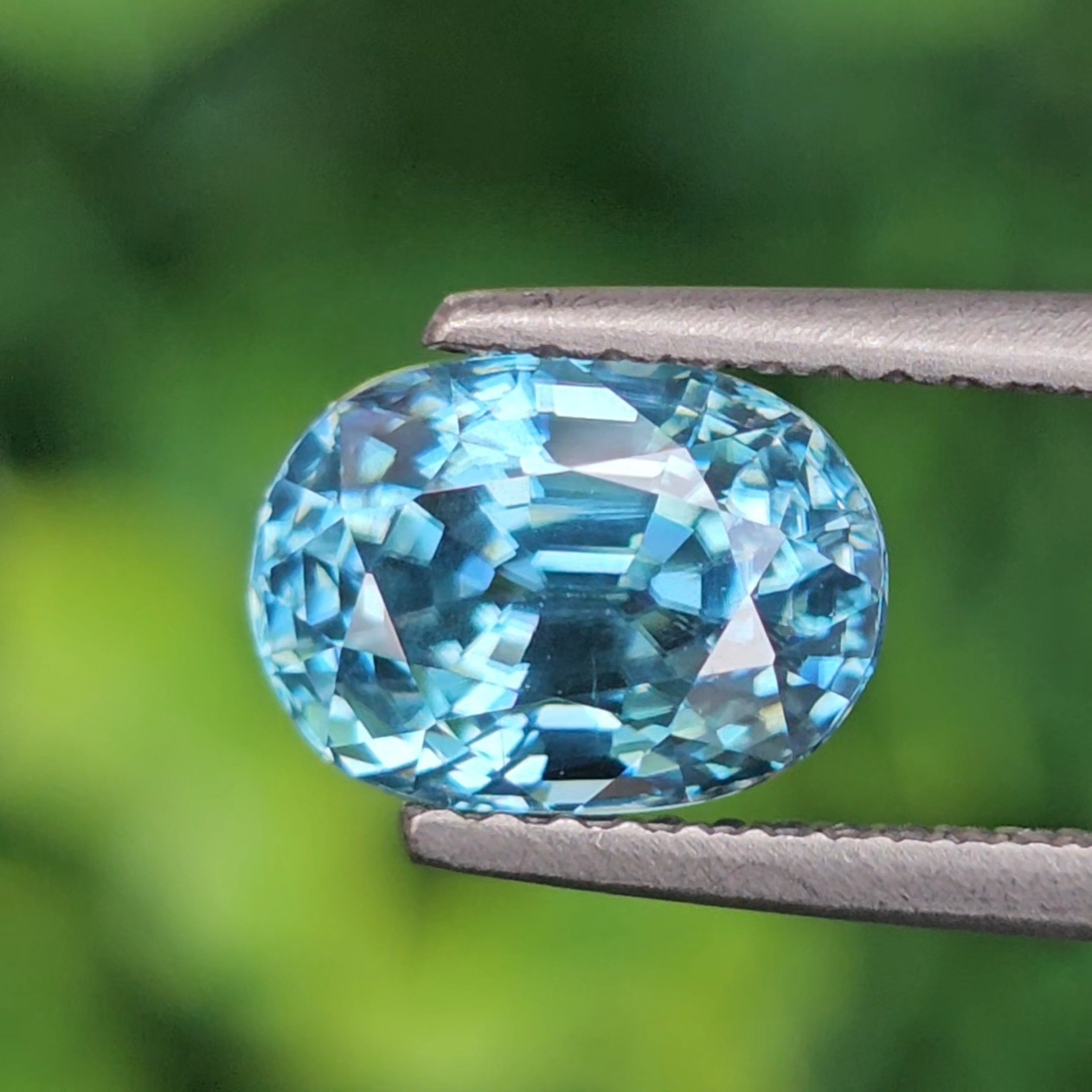 เพทาย Natural Zircon