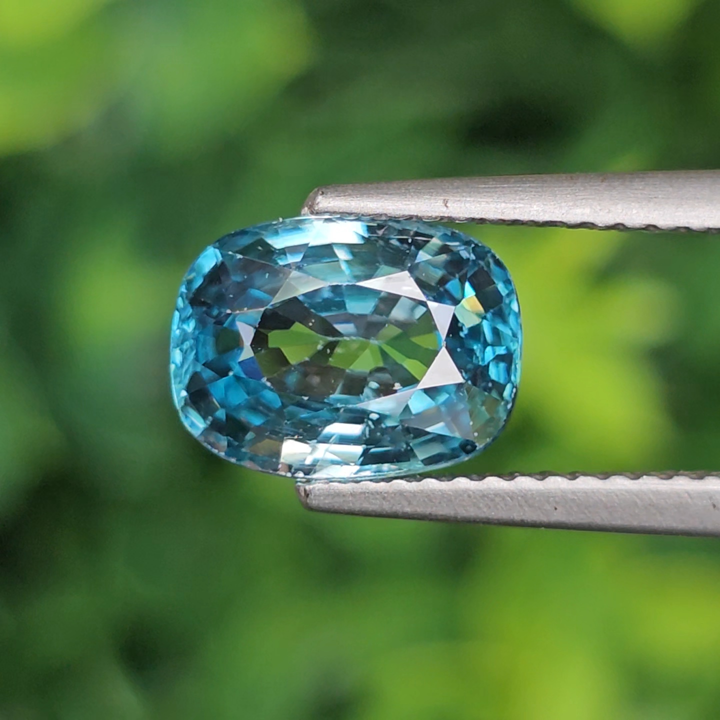 เพทาย Natural Zircon