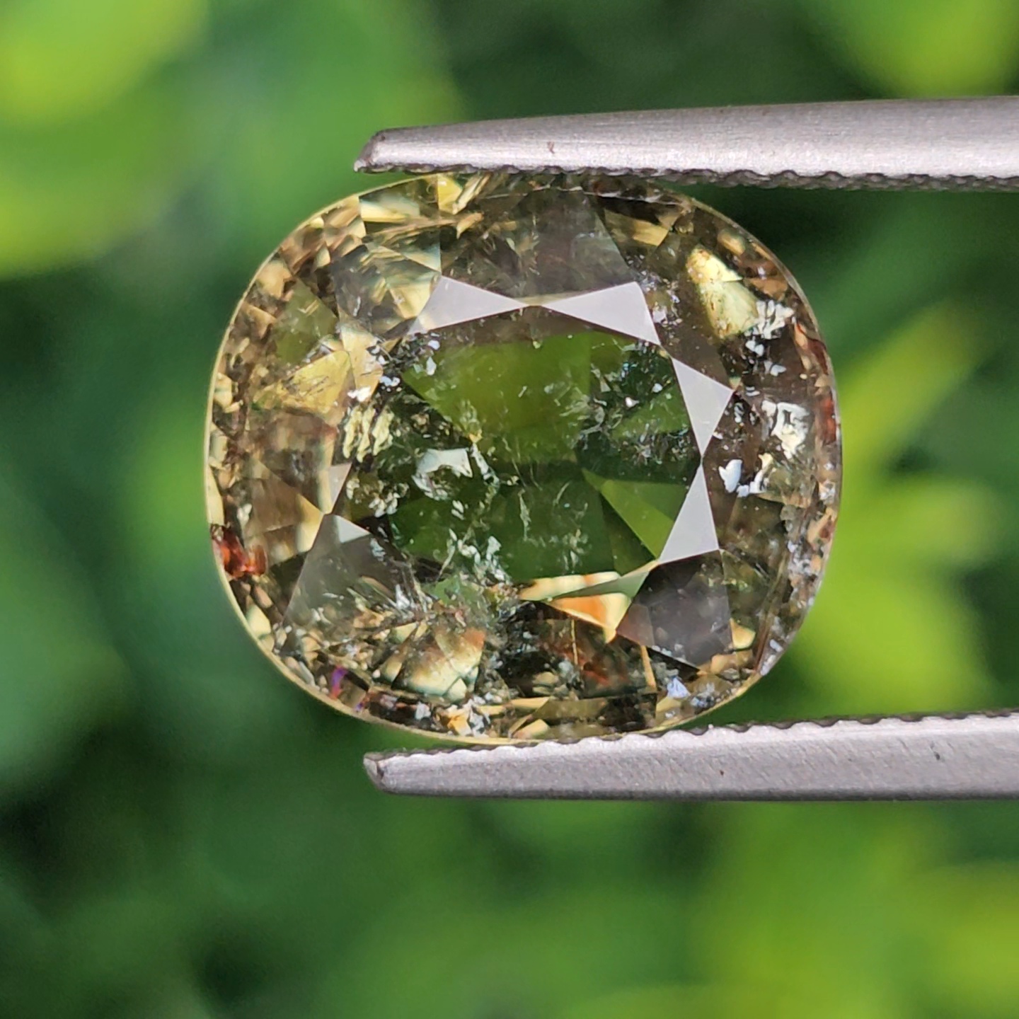 ทัวร์มาลีน Natural Tourmaline