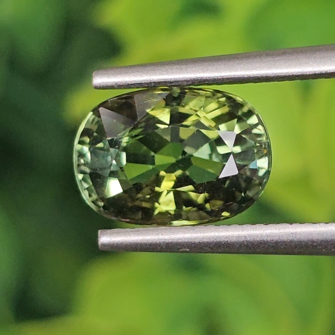ทัวร์มาลีน Natural Tourmaline