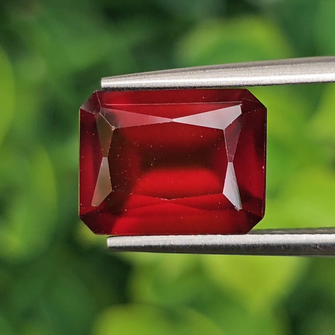 พลอย เฮสโซไนท์ การ์เน็ต Hessonite Garnet