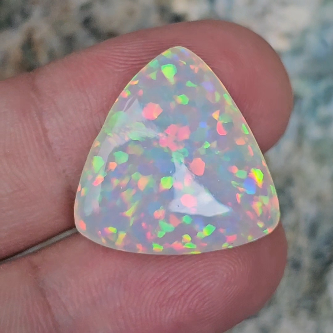 พลอย โอปอล Opal