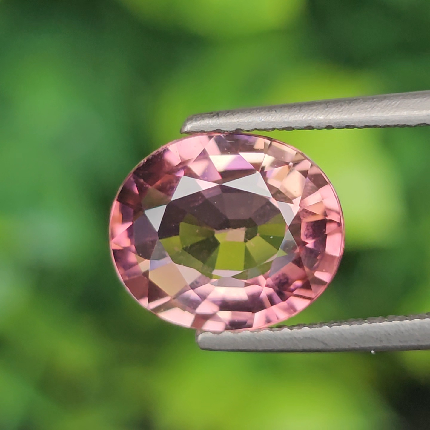ทัวร์มาลีน Natural Tourmaline