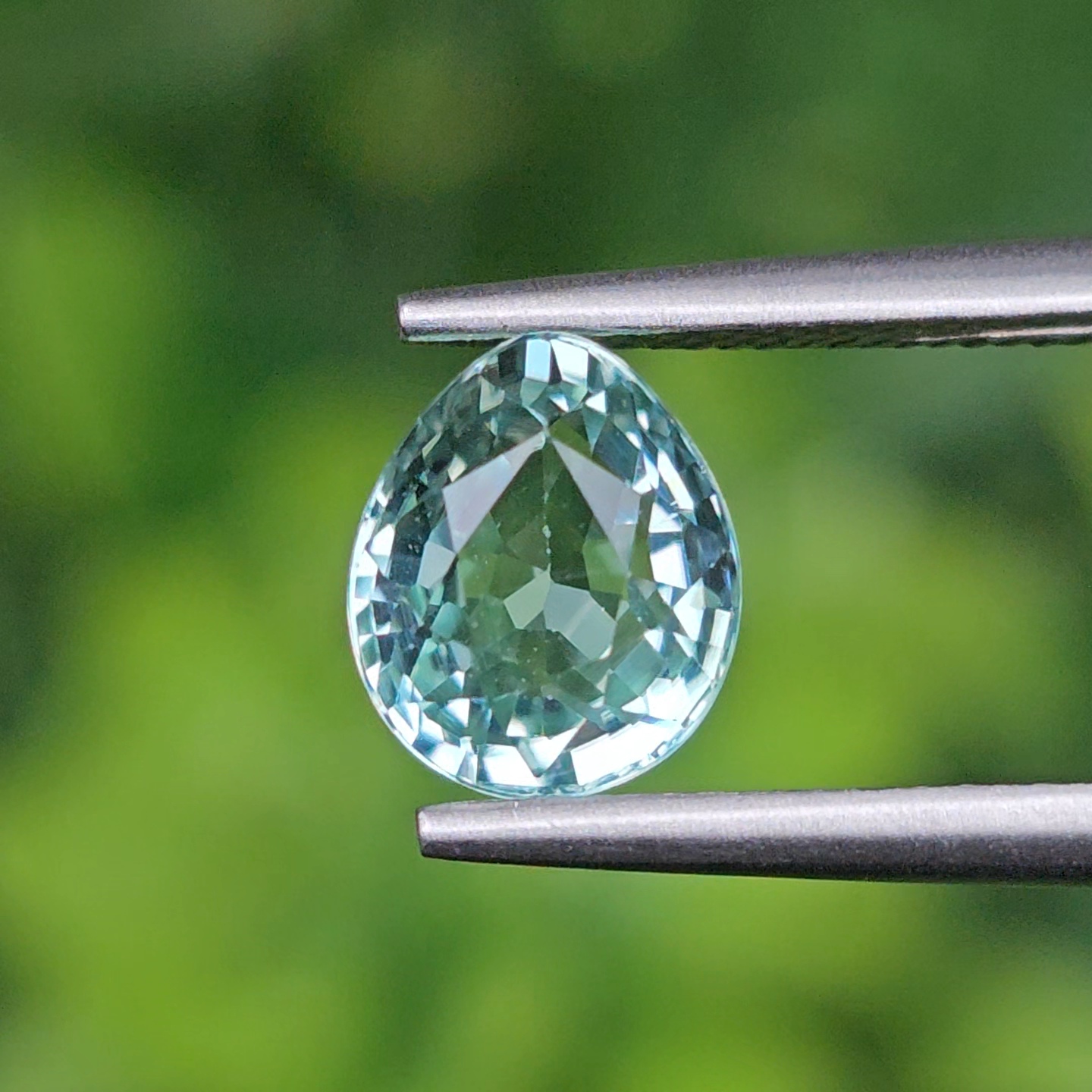 ทัวร์มาลีน (Tourmaline)