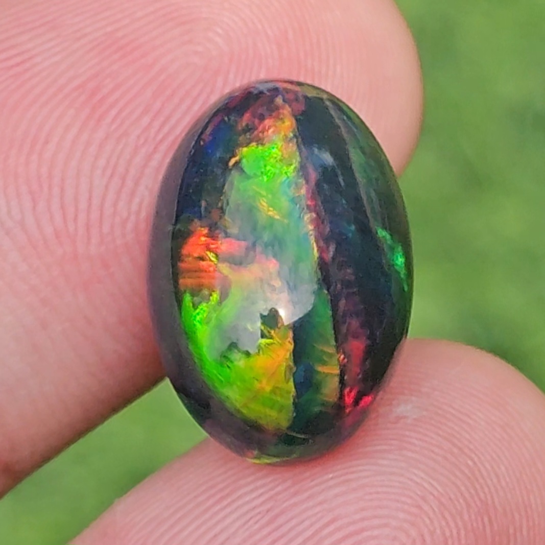 พลอย โอปอล Opal