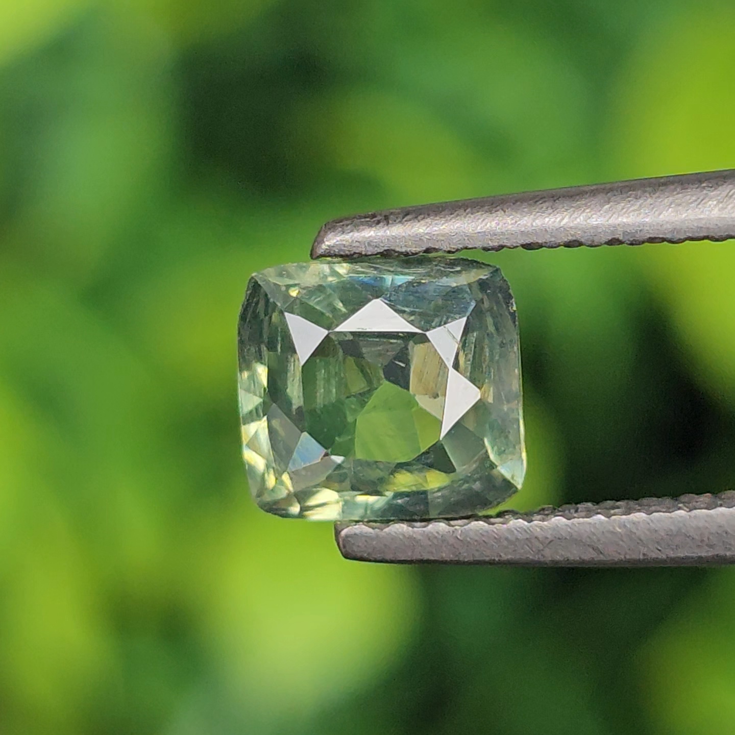 เพทาย Natural Zircon