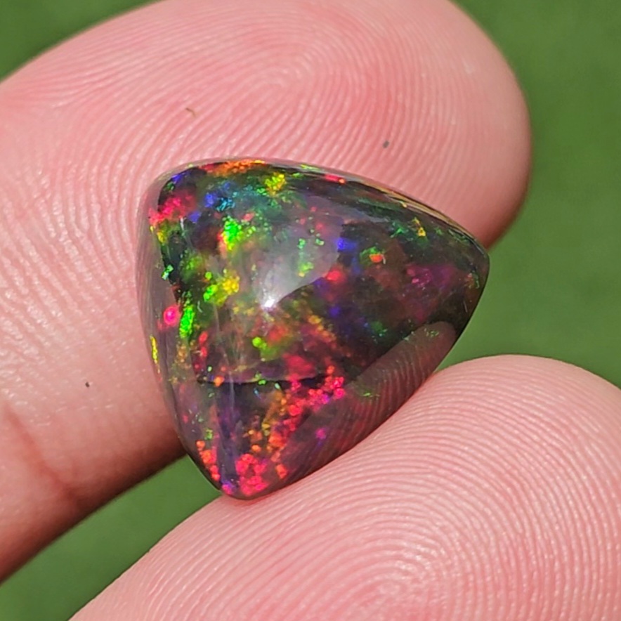 พลอย โอปอล Opal