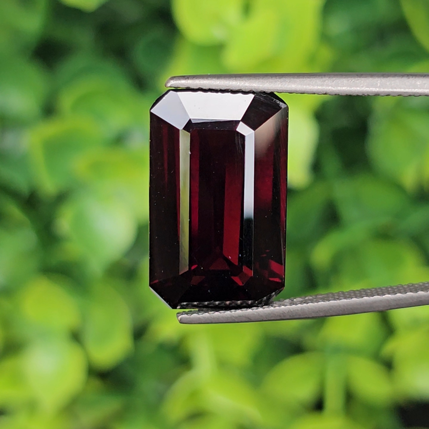 พลอย โกเมน Pyrope - Almandite Garnet