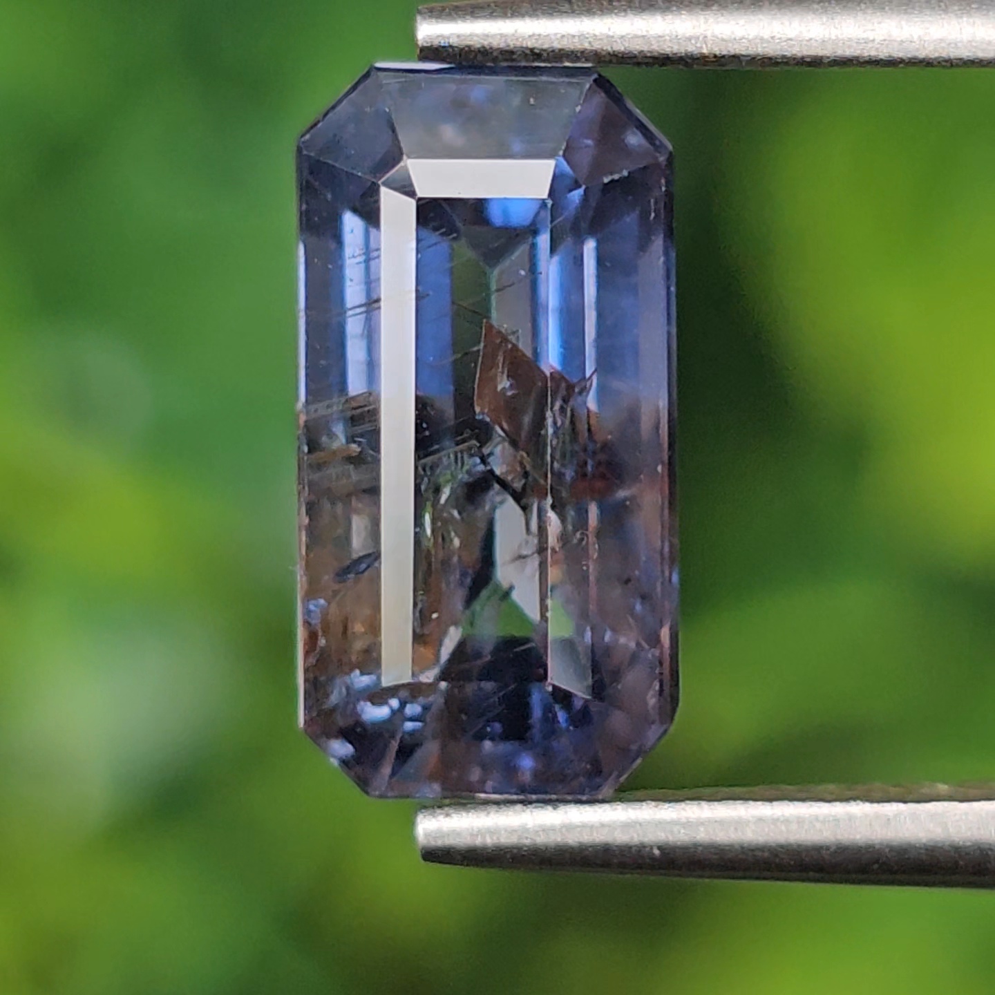 พลอย คัลเลอร์เชนจ์ แซฟไฟร์ Color Change sapphire