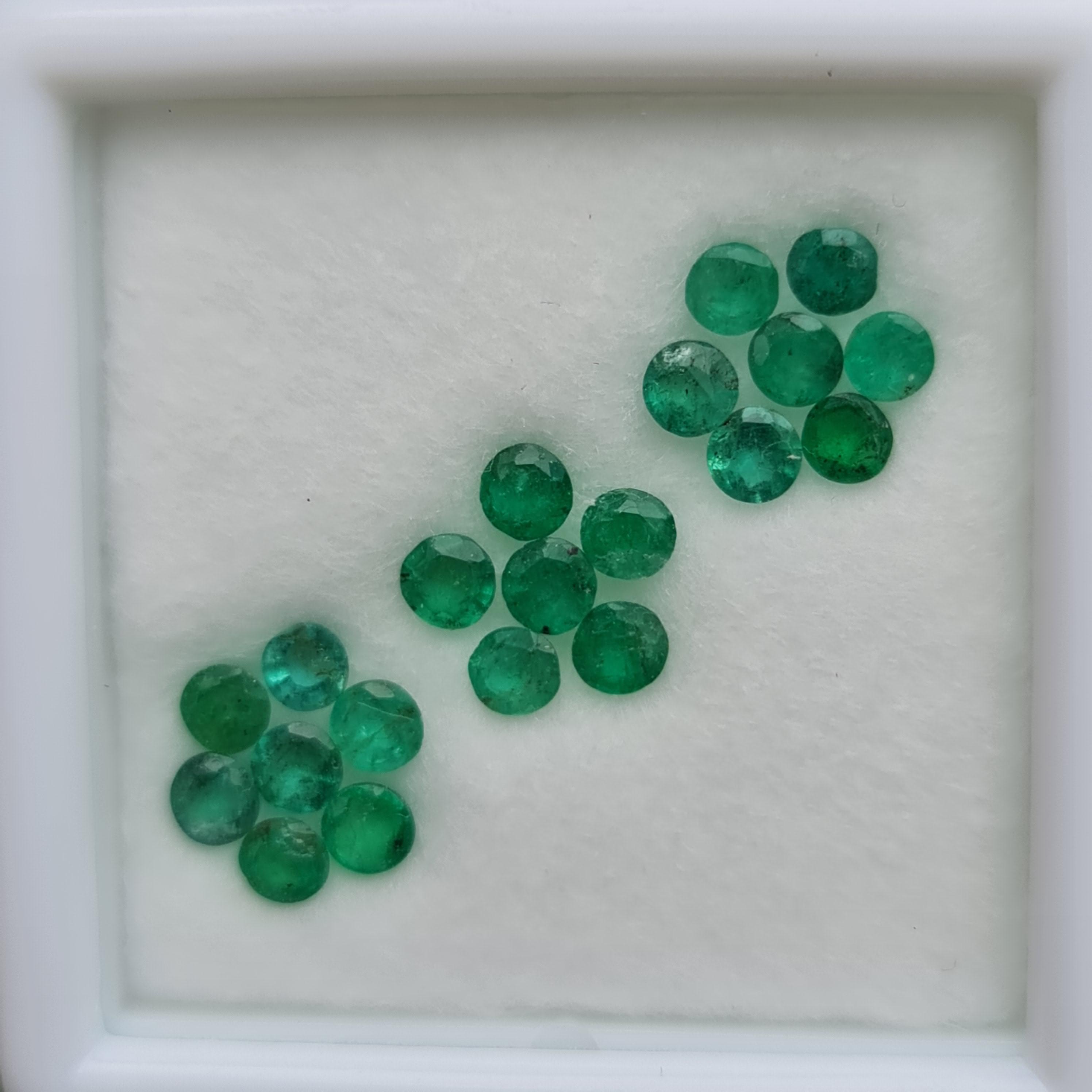 พลอย มรกต Natural Emerald