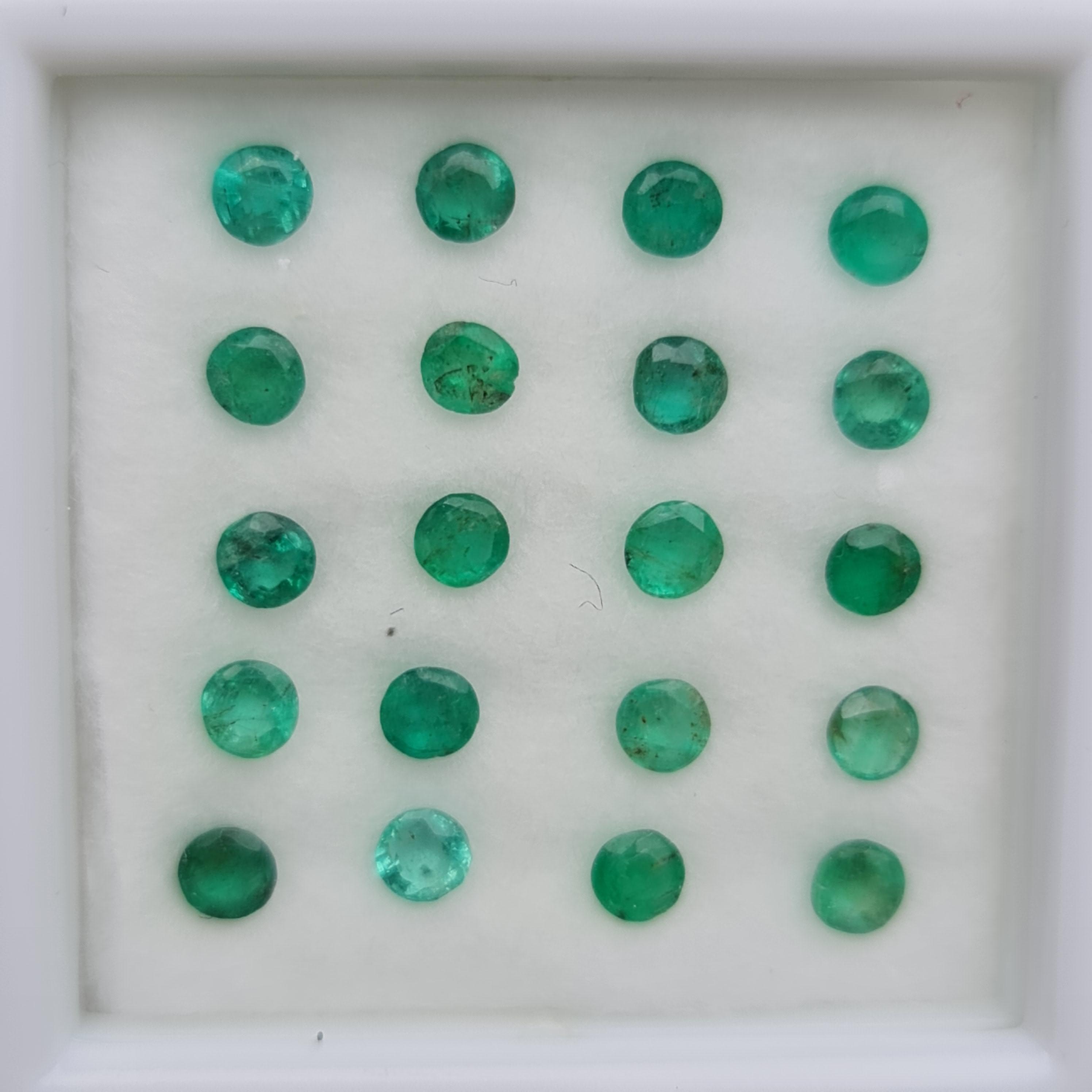 พลอย มรกต Natural Emerald
