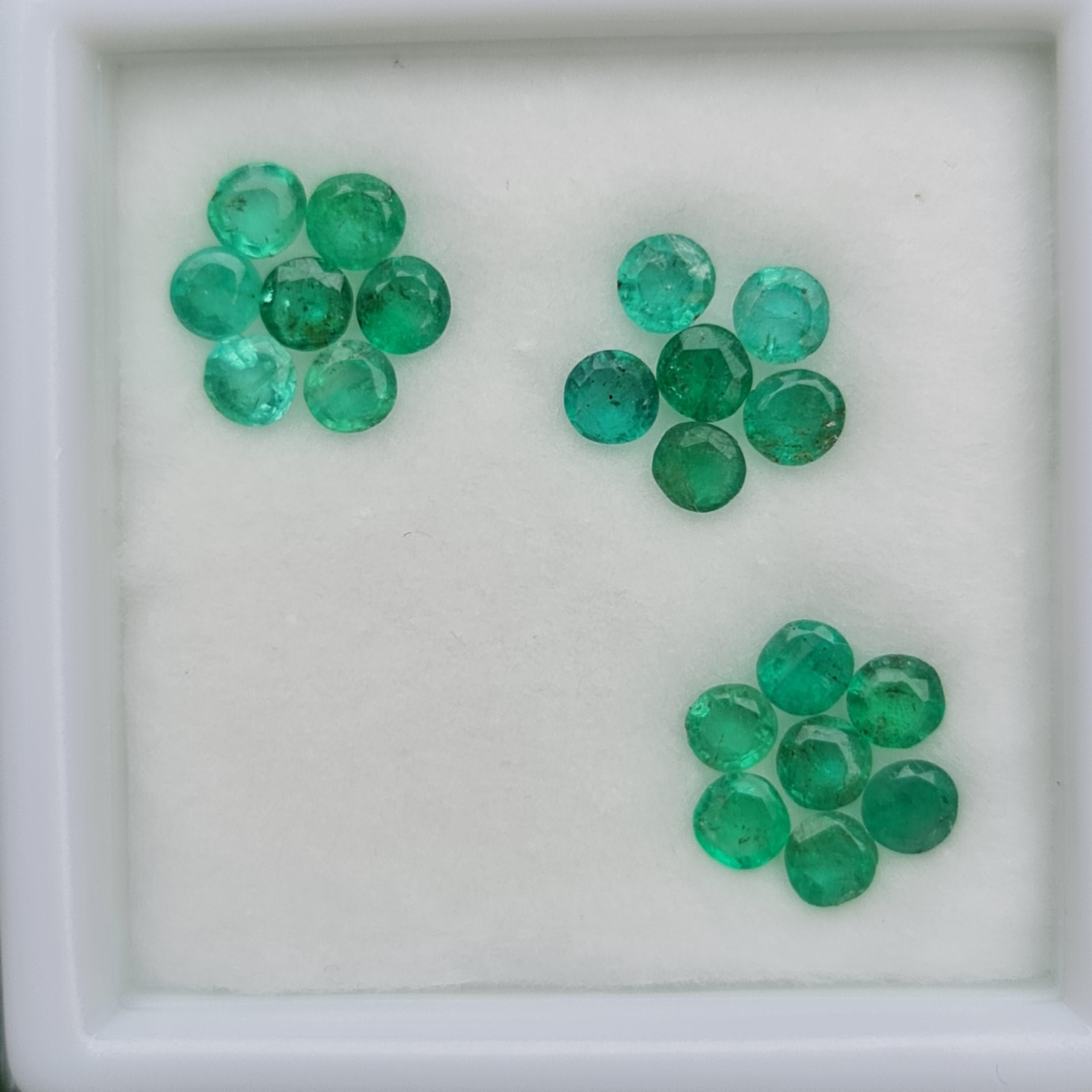 พลอย มรกต Natural Emerald