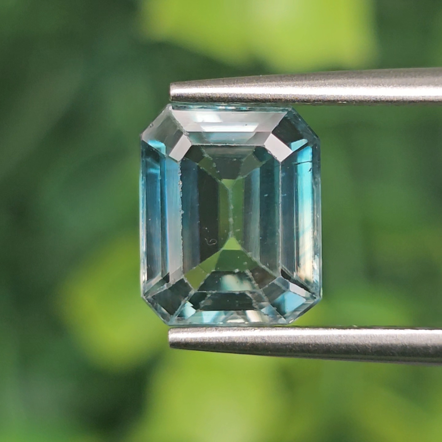 เพทาย Natural Zircon