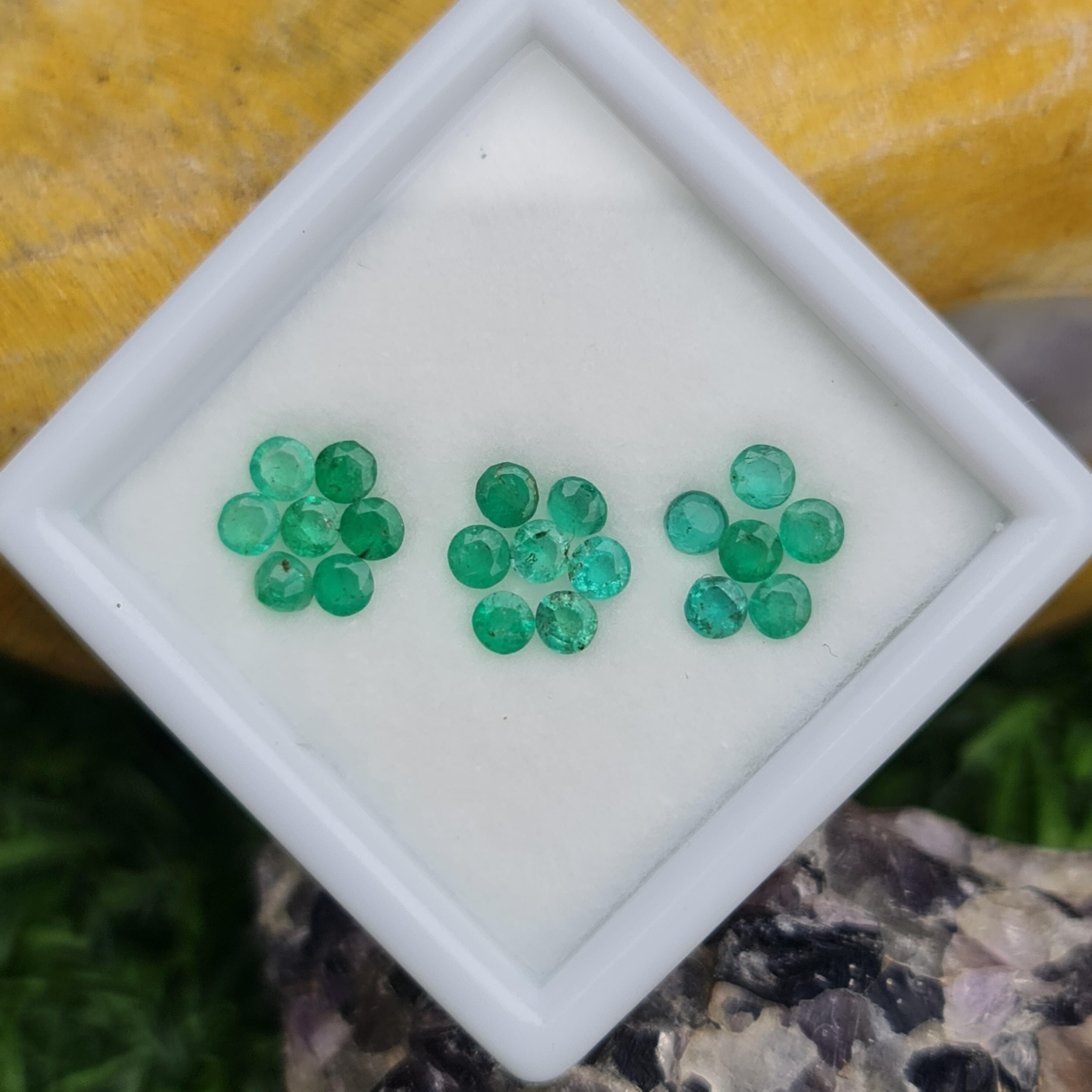 พลอย มรกต Natural Emerald