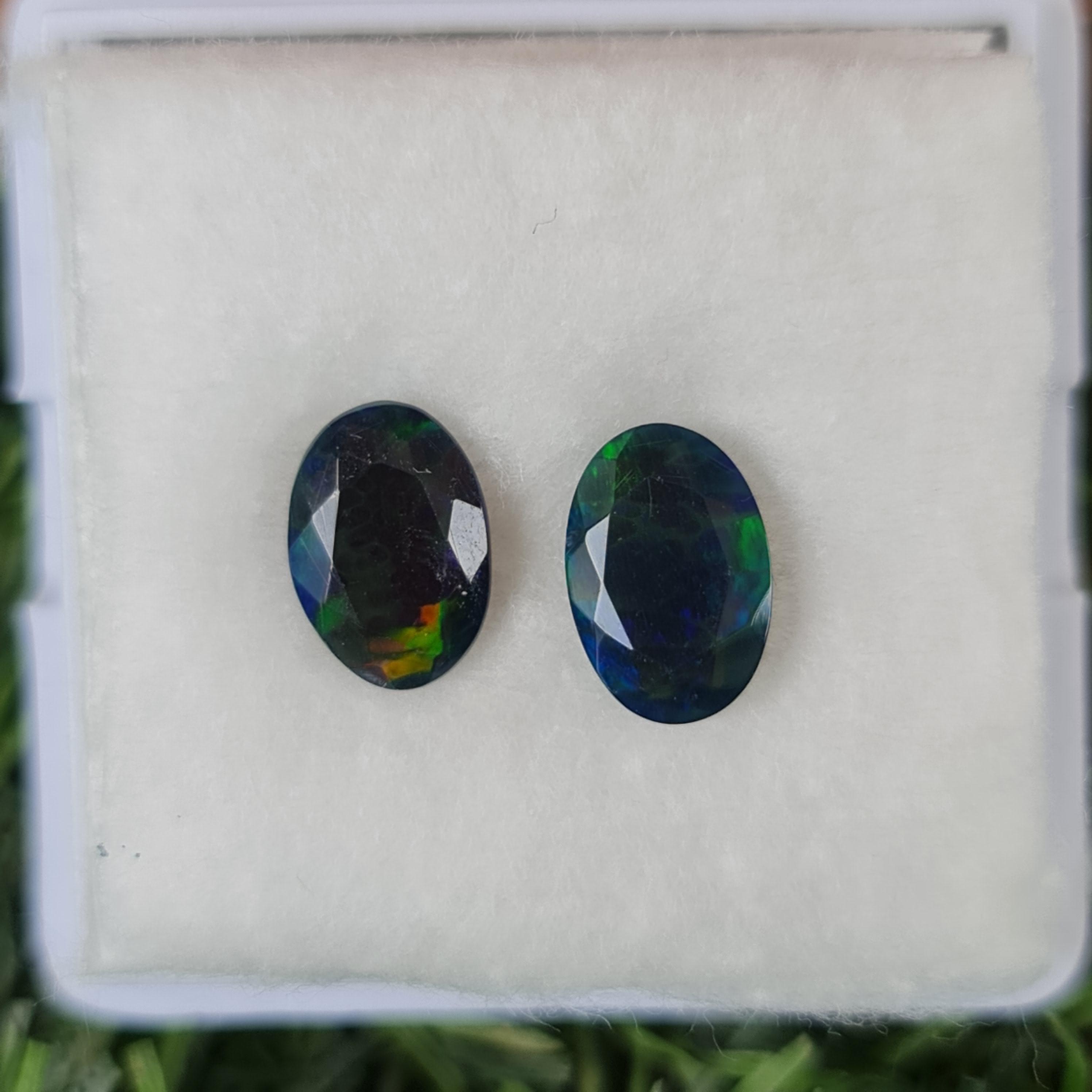 พลอย โอปอล Opal