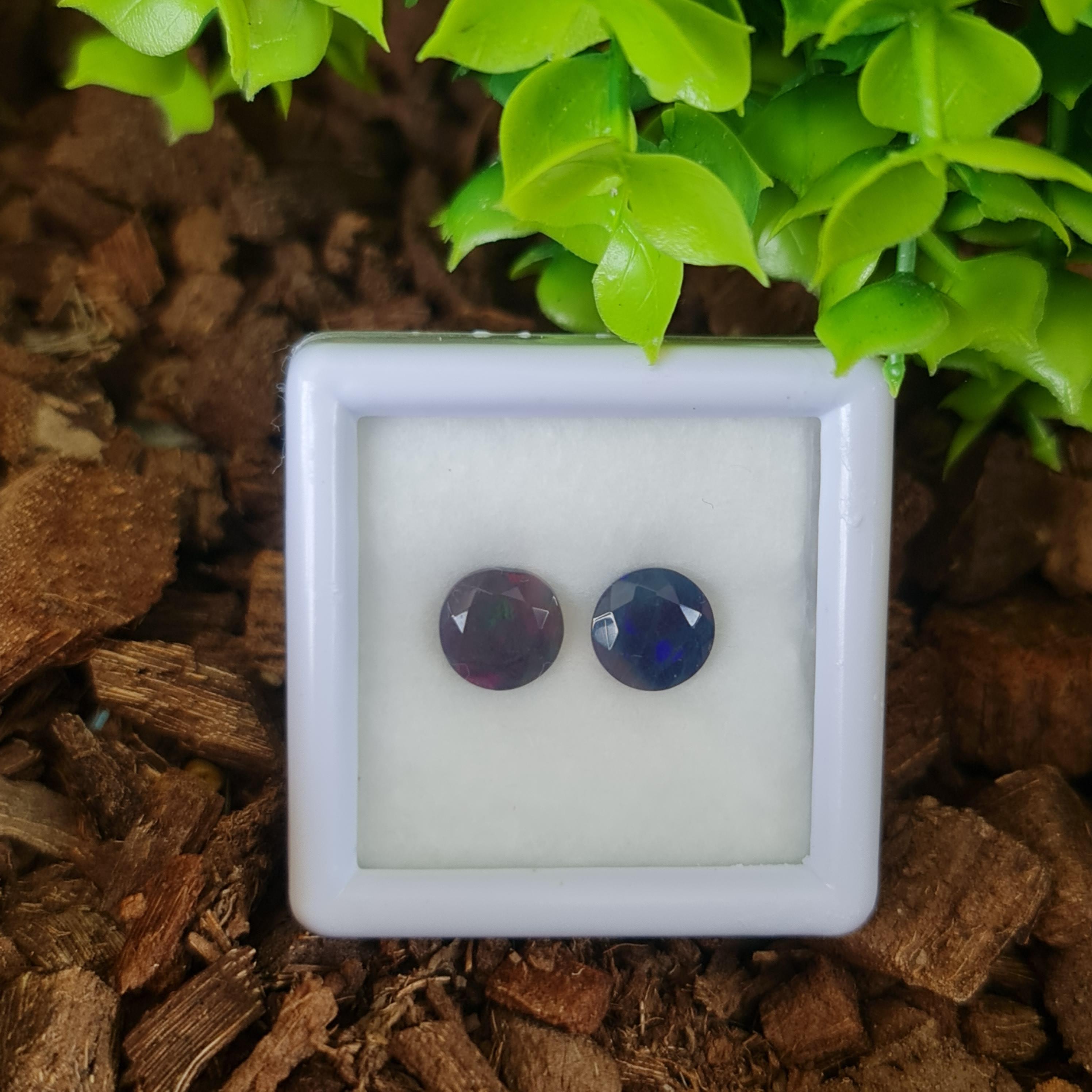 พลอย โอปอล Opal