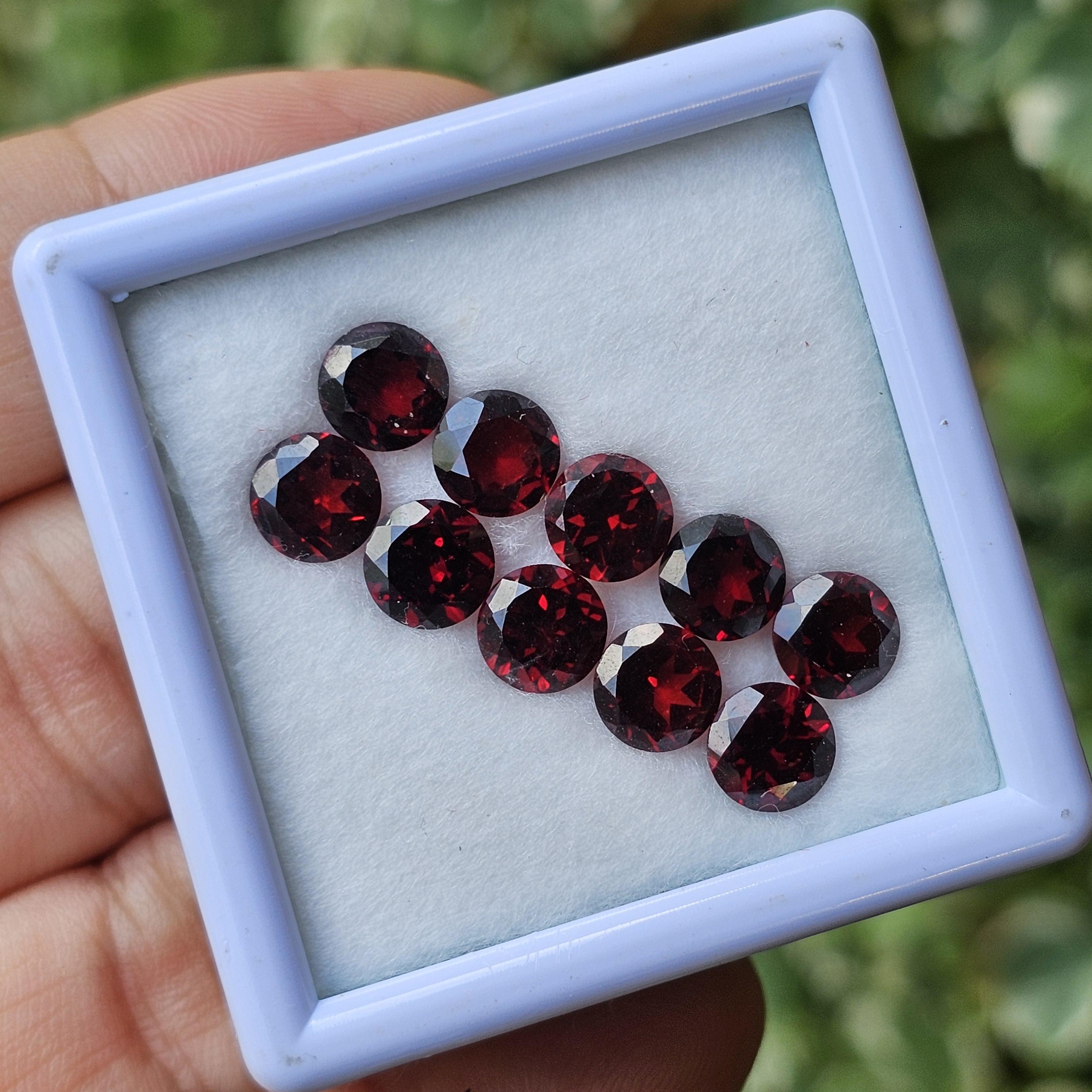 พลอย โกเมน Garnet
